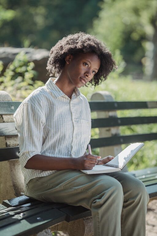 How to Start a Gratitude Journal for Daily Positivity